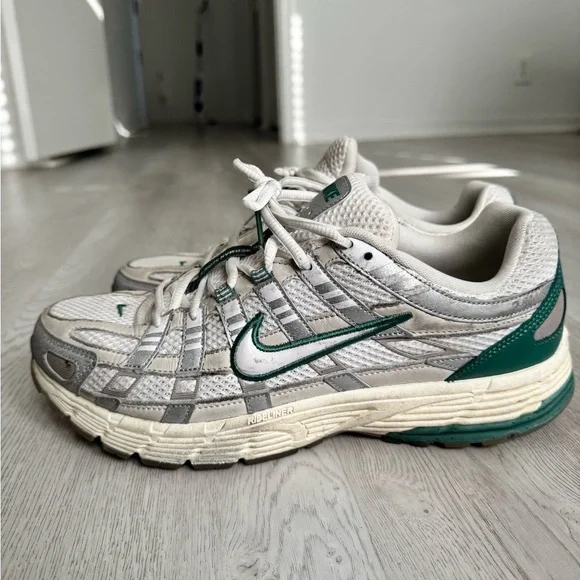 Nike P-6000 White and Dark Green Running Shoes - Picture 3 of 7